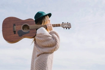 15 песен, которые поддержат вас в трудные времена