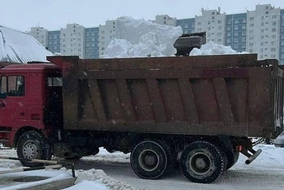 «Мамай прошел»: снежные завалы в Нижневартовске