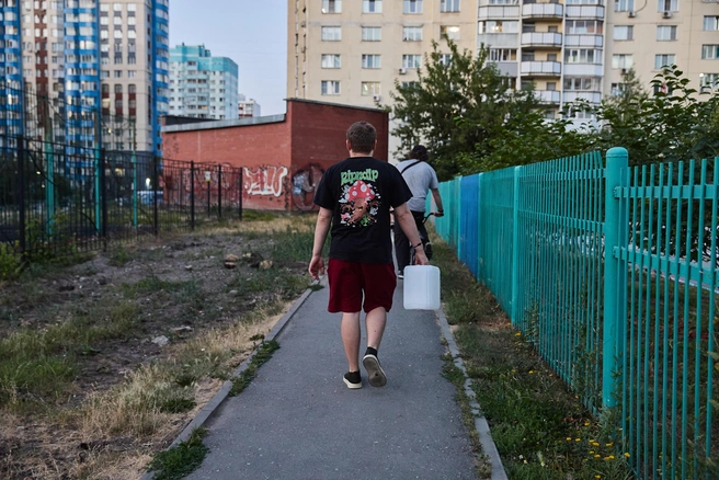 Воду обещают дать в указанное время | Источник: Александр Ощепков / NGS.RU