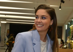 Агата Муцениеце провела экскурсию по роскошной палате, в которой лежала после родов: королевские условия