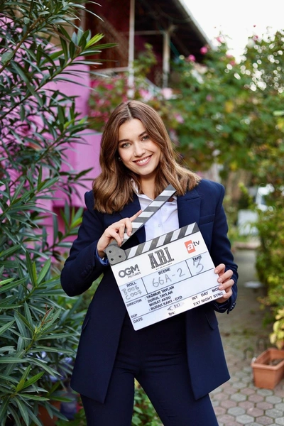 Афра Сарачоглу  | Источник: @abidizisi