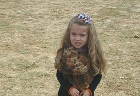 Свежая оптическая иллюзия: девочка с ну очень тонкими ногами