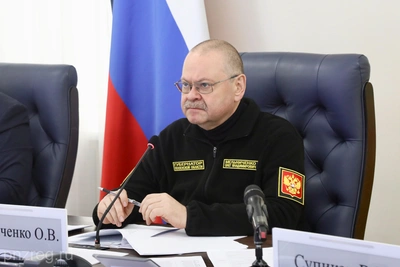 Губернатор потребовал усилить контроль посевной из-за погоды