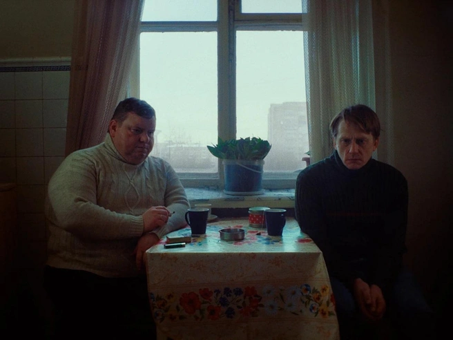 Короткометражка рассказывает историю Ивана, который хочет «по-человечески» похоронить любимого кота | Источник: Кадры из фильма «По-человечески» (16+)
