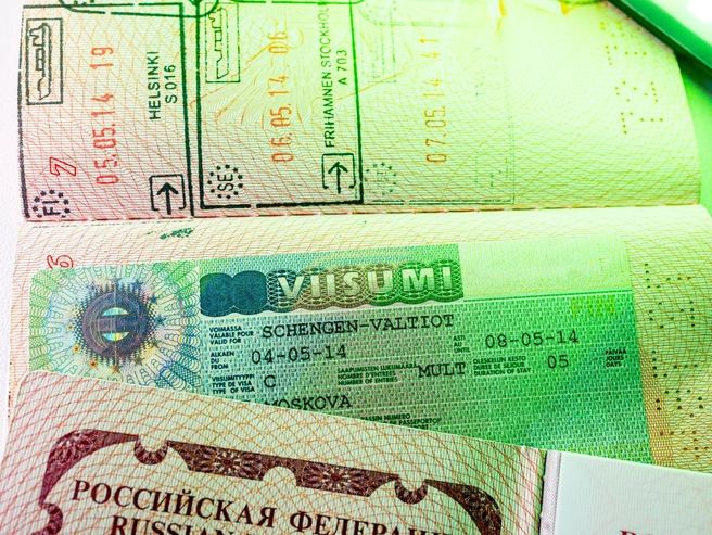 В интернете активно дискутируют о возможном запрете на выдачу шенгенских виз для россиян. | Источник: Артём Ленц / NGS24.RU