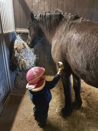 3-летняя девочка умирала от рака, пока ее лечили от запора