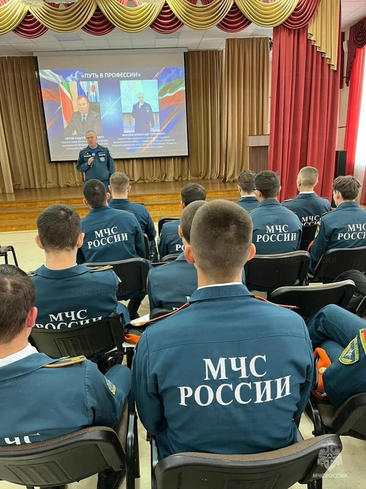Карьерные перспективы в МЧС обсудили в Тетюшах | Источник: static.mchs.gov.ru