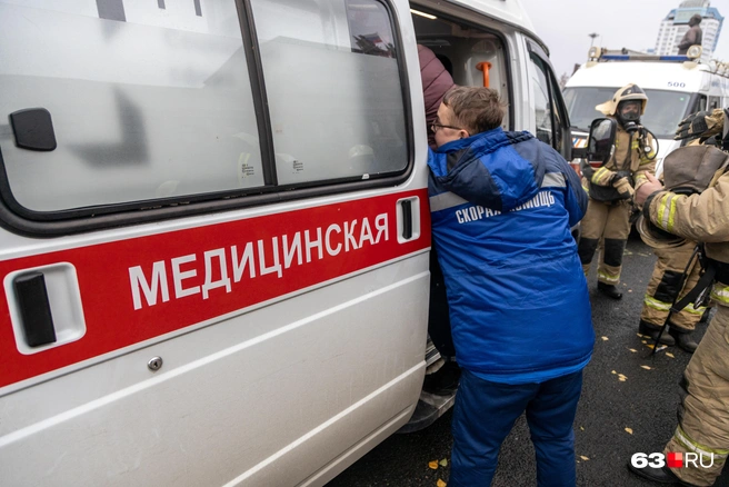Водители должны будут содействовать медикам. Не только довозить их от точки до точки, но и переносить пассажиров, а также оказывать вместе с врачами и фельдшерами первую помощь | Источник: Роман Данилкин / 63.RU