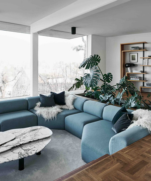 Двухэтажная вилла в Швеции для семьи дизайнеров