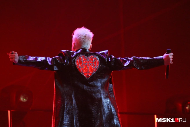 У Ярослава Дронова такое большое сердце, что каждую свою женщину он тащит в загс | Источник: Татьяна Спиридонова / MSK1.RU