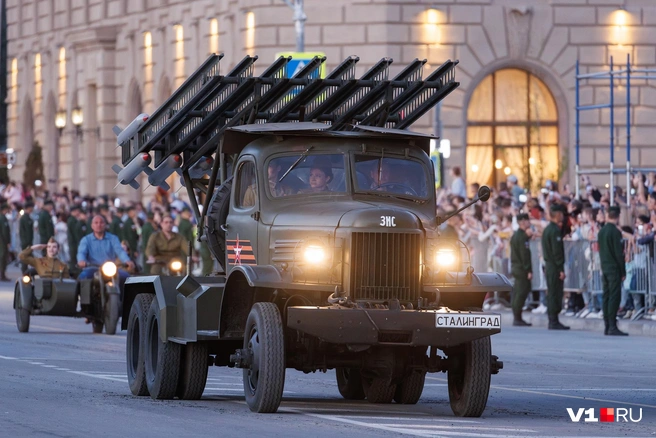 Лучшие образцы военной техники появились еще несколько дней назад | Источник: Алексей Волхонский / V1.RU
