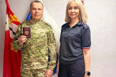 В Копейске за день восстановили паспорт участнику СВО