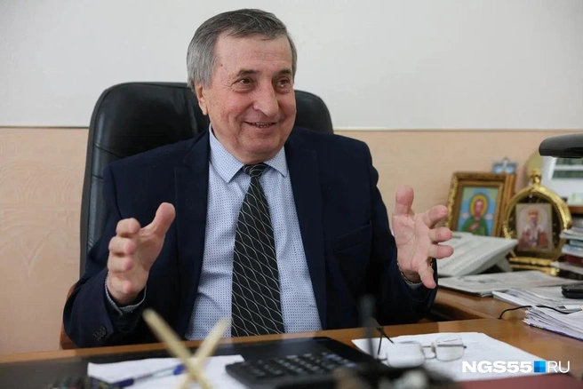 Анатолий Стадников руководит районом более 25 лет | Источник: Евгений Софийчук / NGS55.RU 