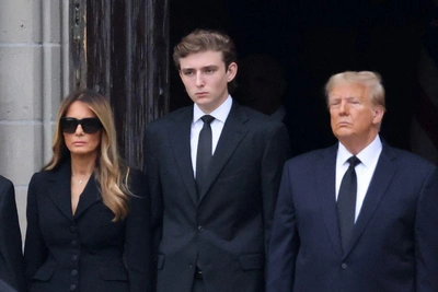 Мелания Трамп рассказала о семейных ужинах и времени с Бэрроном