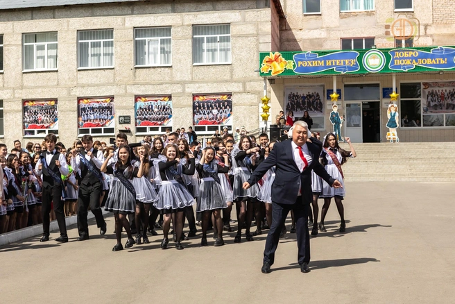 Танцуй так, будто никто не видит | Источник: Гимназия имени Кусимова / Vk.com
