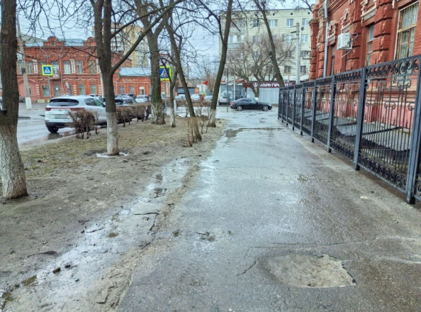 Состояние асфальта оставляет желать лучшего | Источник: голосование за благоустройство на «Госуслугах»