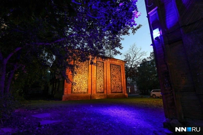 Мурал Покраса Лампаса вернули на исторический дом в Нижнем Новгороде