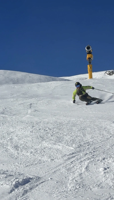 Прежде чем лететь с горы, придется научиться падать | Источник: Ислам Узденов / 26.RU