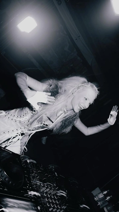 Источник: glukozamusic / Instagram.com (экстремистская организация, деятельность запрещена на территории РФ)