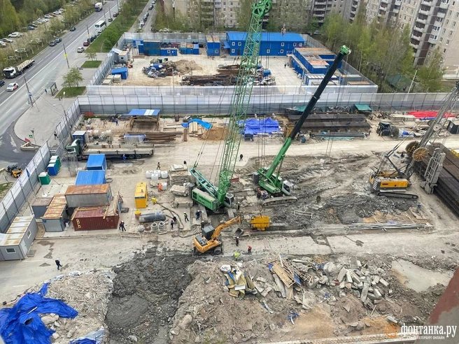 Отоспитесь уже с метро. Петербуржцы жалуются на ночной шум от стройки зеленой линии | Источник: FONTANKA.RU
