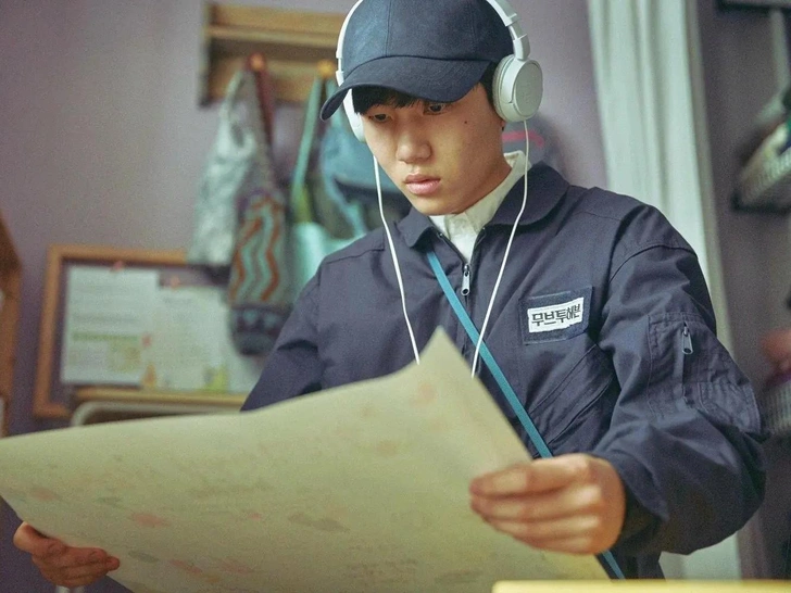 Тан Джун Сан в роли Гы Ру | Источник: Кадр из дорамы «На пути к небесам»