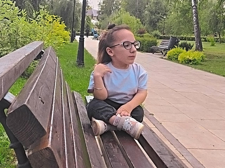 Как выглядит самая маленькая девушка в России