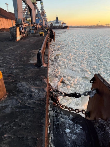 СК возбудил уголовное дело после навала танкера на причал в Усть-Луге | Источник: Западное межрегиональное следственное управление на транспорте СК РФ