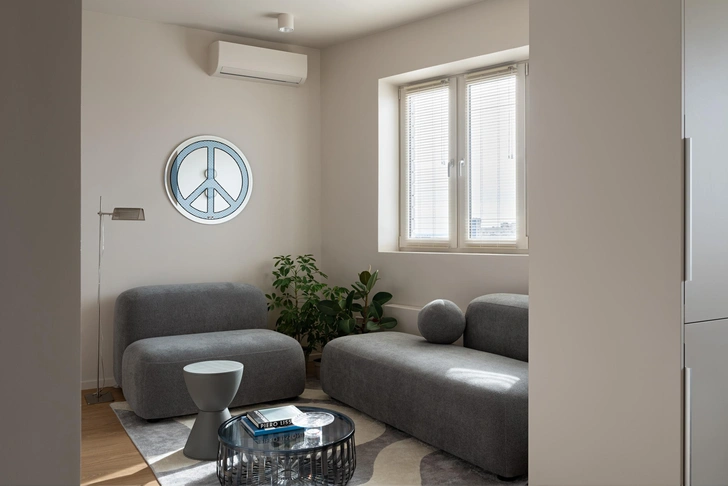 Острые углы и изящные акценты: квартира 60 м² в Казани под сдачу | Источник: Александр Бурнатов. Стиль: Марьям Разуваева