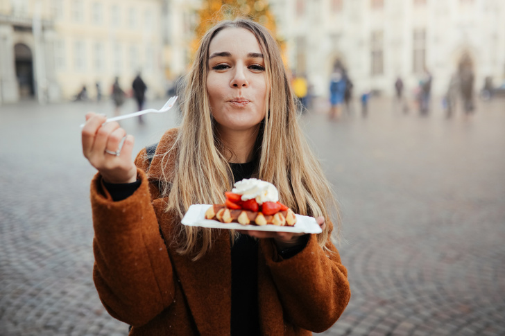 Названы 10 пищевых привычек, которые губят женское здоровье