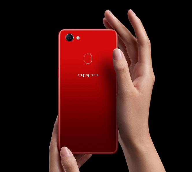 Почему смартфон OPPO F7 нужен всем, кто любит соцсети (и себя)