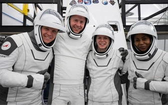 Запуск очередного корабля Crew Dragon к МКС перенесли более чем на месяц