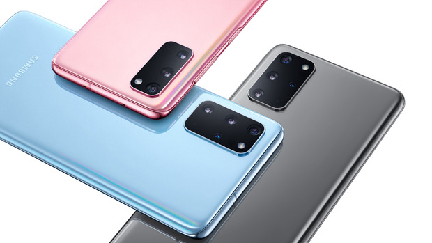 Фото №1 - Samsung представил три флагмана и смартфон, чтобы прищемить палец