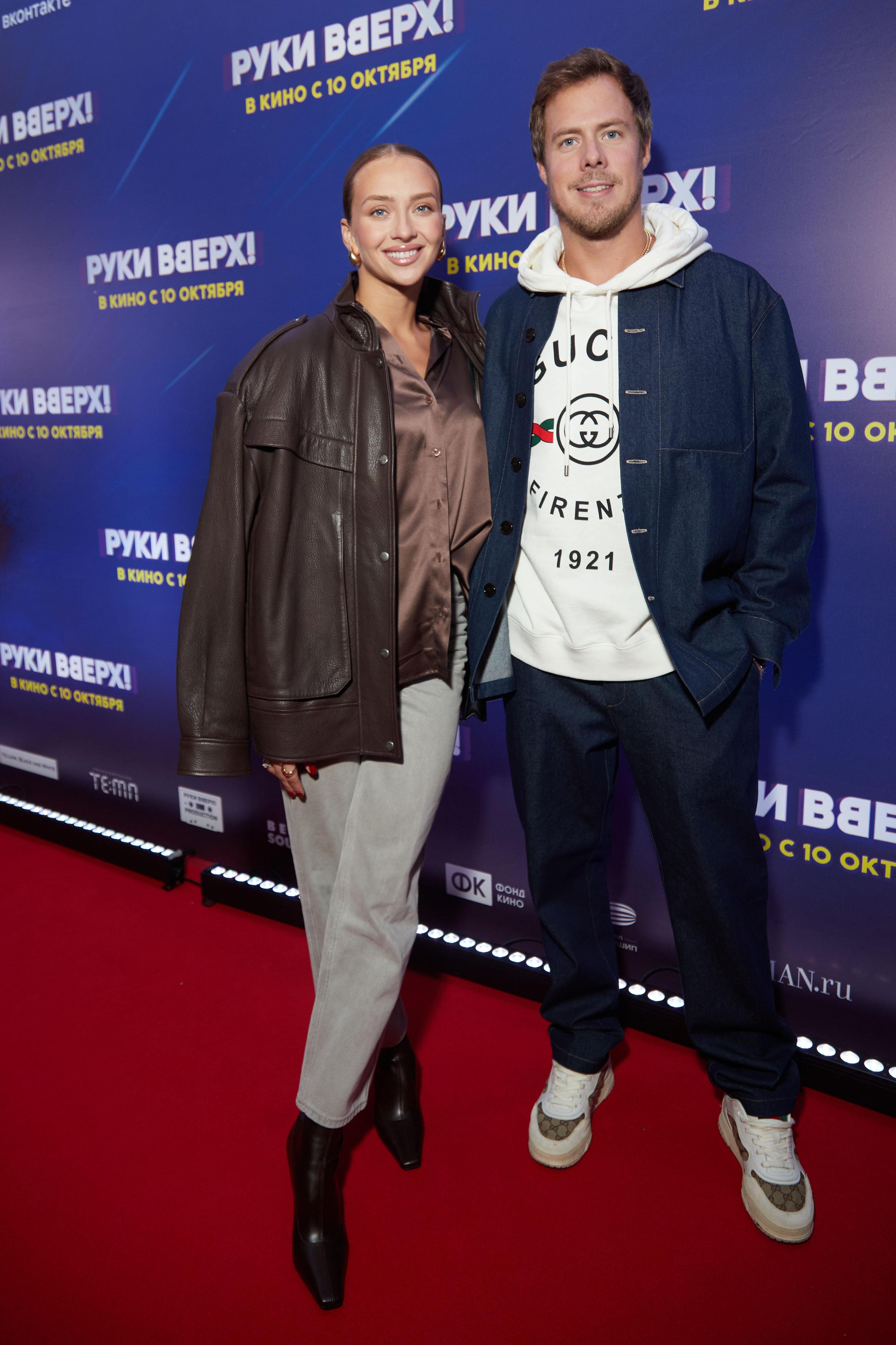 Белое платье в крови: фигуристку Синицину во время шоу порезал коньком ее муж