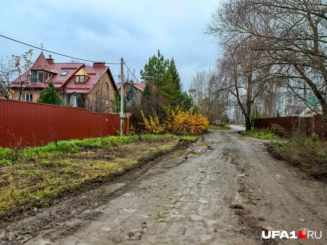 А домик вон тот тоже какой интересный! | Источник: Булат Салихов / UFA1.RU