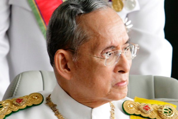 Король Таиланда Пхумипон Адульядет