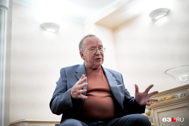 Юрий Вяземский: «У меня есть, конечно, топовые авторы, которых я называю титанами мировой литературы» | Источник: Роман Данилкин / 63.RU