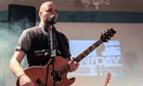 «Спасибо» за возвращение в жизнь: музыкант дарит своим врачам концерт в НИИ Поленова