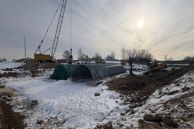 Капитальный ремонт моста через Олешенку проводится в Псковском районе