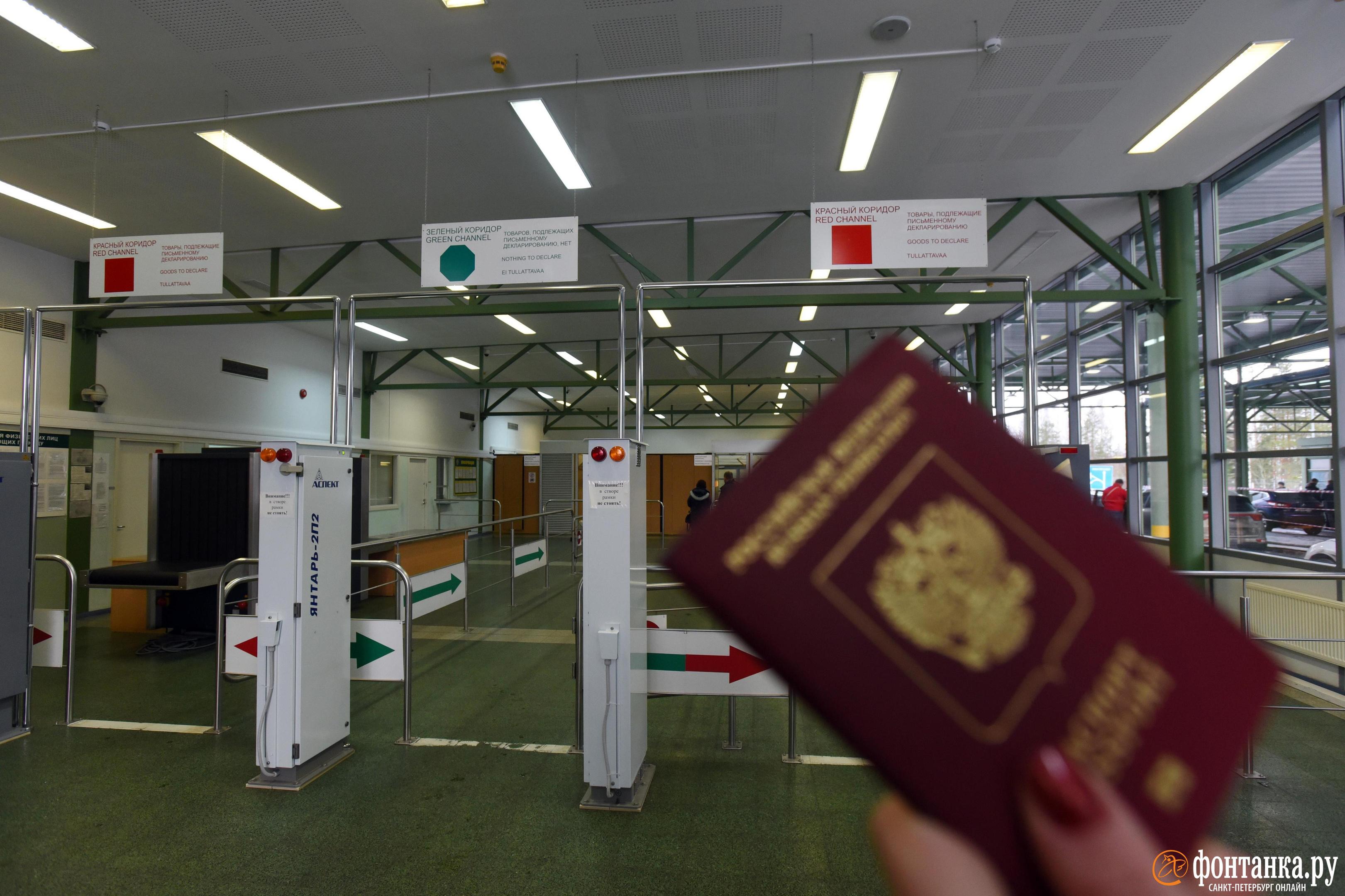 В РФ ужесточили правила выезда детей за любую границу: теперь для этого обязателен загран. Пермские юристы объяснили, почему