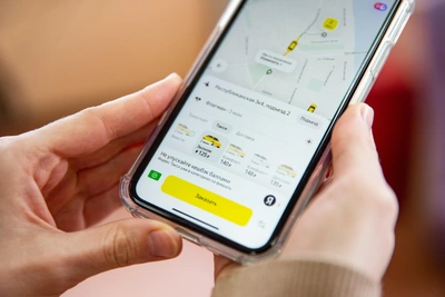 Перед Новым годом в Иркутске взлетели цены на такси