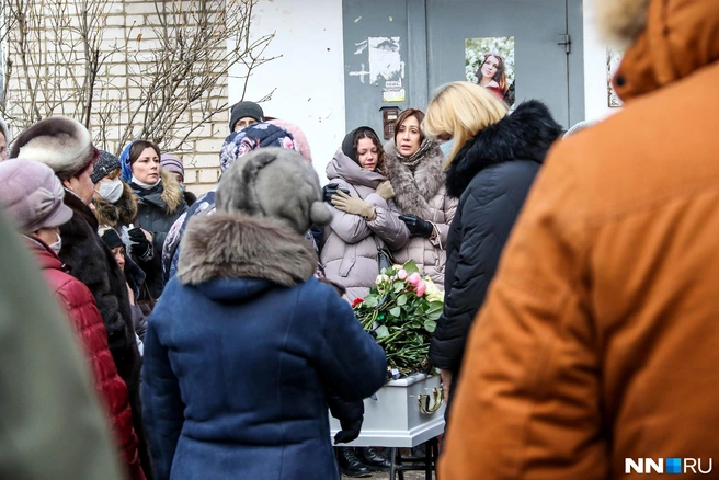 Фото с похорон Татьяны | Источник: Наталья Бурухина NN.RU