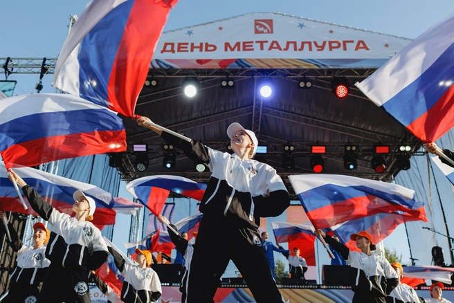 Праздник проходил под девизом «Под солнцем не плавимся» | Источник: ЧТПЗ