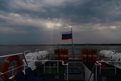 Движение теплоходов в Архангельске приостановлено