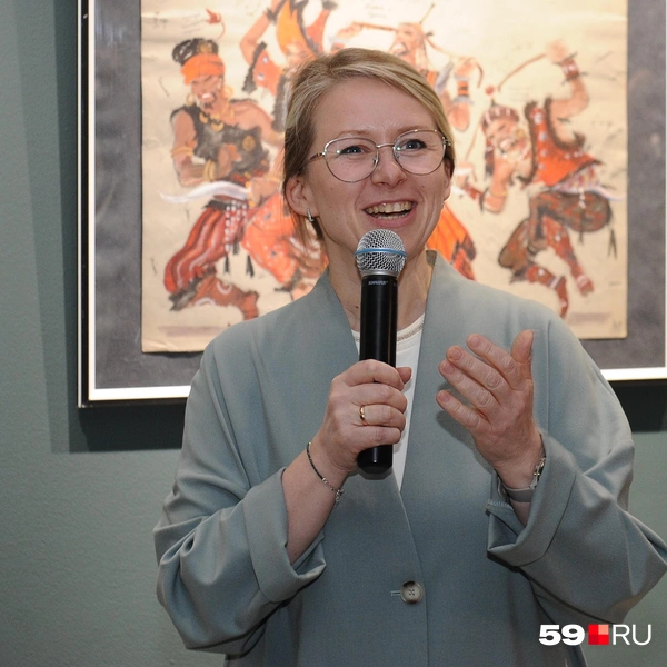 Выставку открыла министр культуры Алла Платонова | Источник: Ирина Тропина / 59.RU
