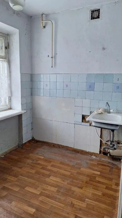 Из этой квартиры проще все вынести и делать ремонт с нуля | Источник: Сайт бесплатных объявлений 