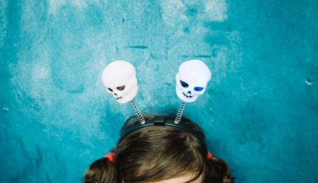 Угощение несовершеннолетнего табачными изделиями — вовлечение несовершеннолетнего в процесс потребления табака или потребления никотинсодержащей продукции | Источник: nk-tv.com