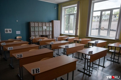 Ученика удалили с ЕГЭ по русскому в Ярославской области из-за телефона