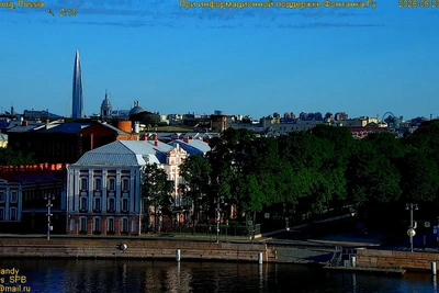 В Петербурге солнечно, но прохладно