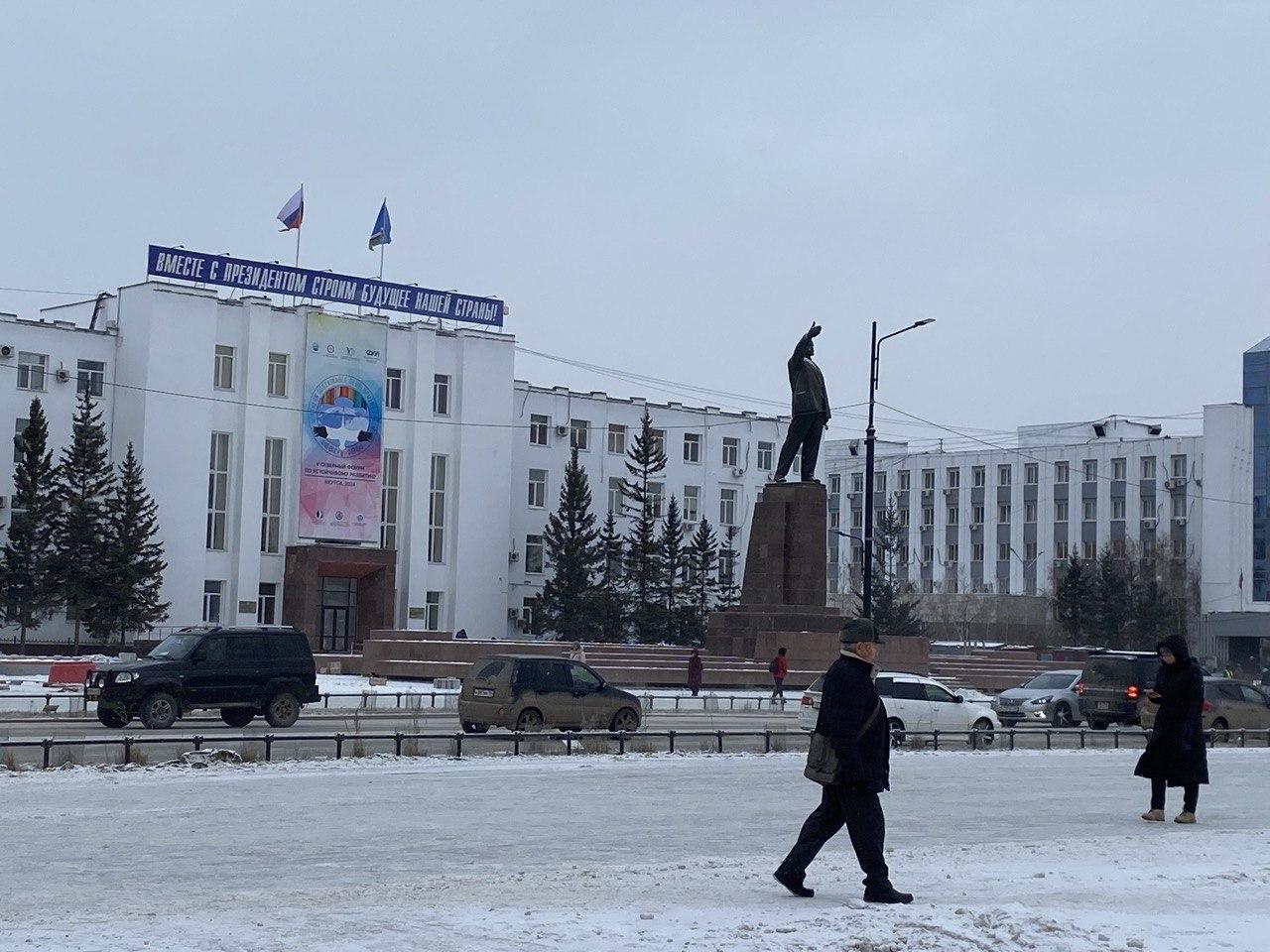 Глава Якутии предлагает разделить площадь Ленина на две части — видео