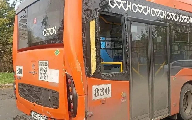 Водитель одного из автобусов не выдержал безопасную дистанцию | Источник: «Прокуратура Омской области» / t.me